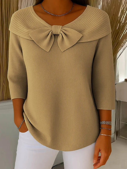 Alina™ | Delikatny top z detalem w postaci kokardy